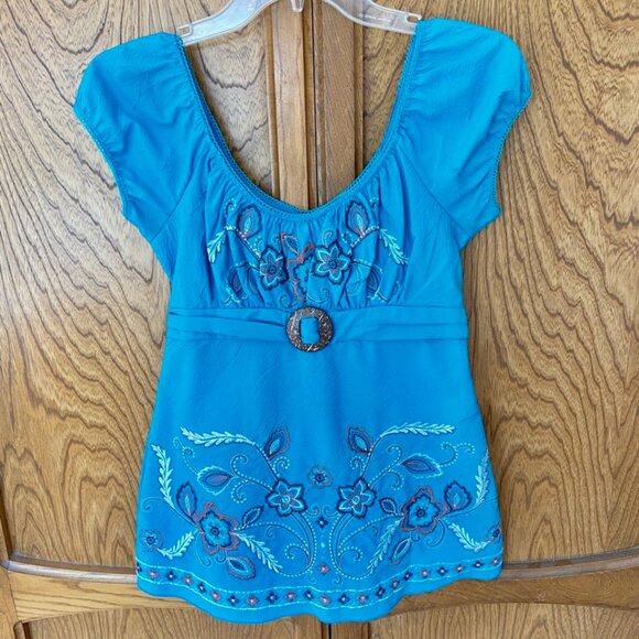 Embroidered Capped Sleeve Baby Doll Top - S - Picture 1 of 7